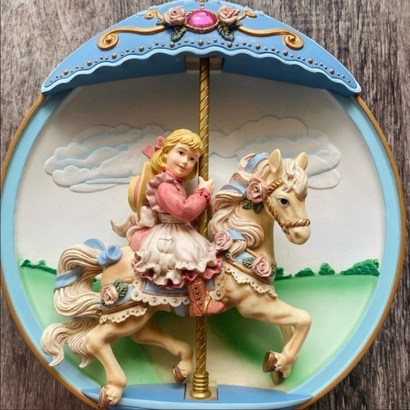 Music box Bradford exchange Carousel Daydream horse slept away 1984 vintage - Picture 2 of 7